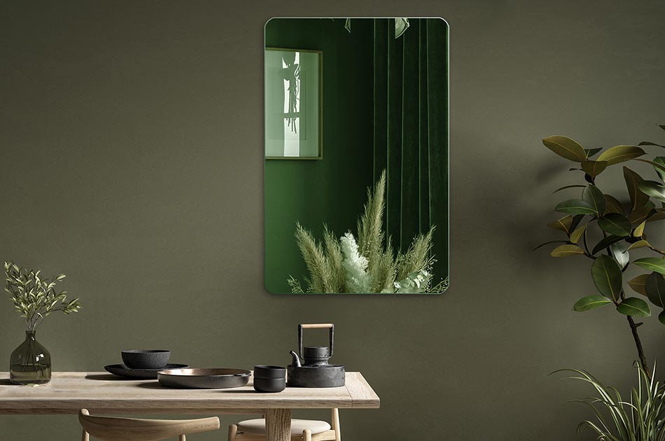 O oglindă cu o gamă de culori ale sticlei oglinzii este un accesoriu funcțional și elegant care se potrivește oricărui interior. Alegeți culoarea sticlei oglinzii în funcție de nevoile dvs. individuale și de stilul camerei. Este disponibilă o varietate de culori, inclusiv auriu și grafit. Oglinda poate fi folosită în toate încăperile, cum ar fi baia, dormitorul, holul sau camera de zi. Simplu în ceea ce privește instalarea și întreținerea zilnică.