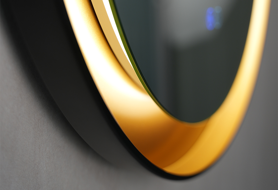 Oglindă în ramă metalică neagră