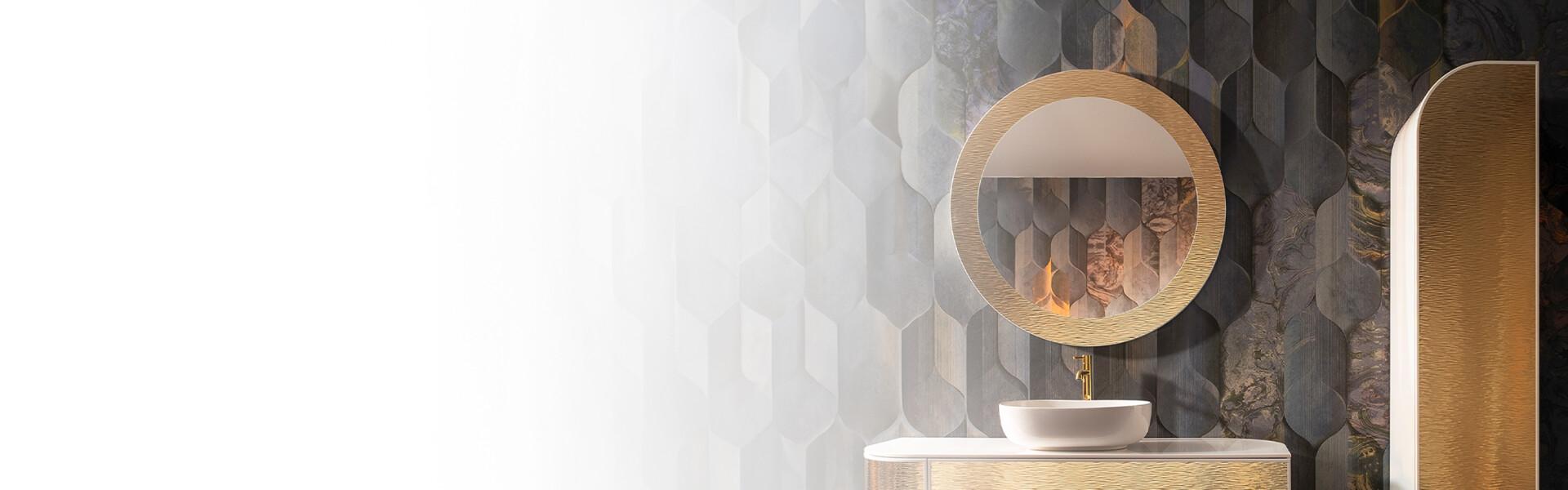 Oglinzi cu ramă metalică